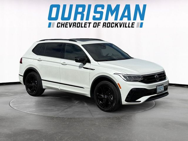 2024 Volkswagen Tiguan SE R-Line Black