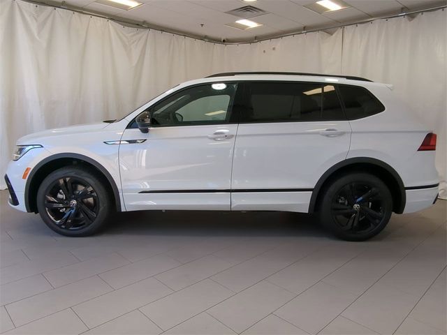 2024 Volkswagen Tiguan SE R-Line Black