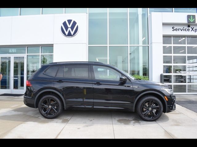 2024 Volkswagen Tiguan SE R-Line Black