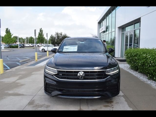 2024 Volkswagen Tiguan SE R-Line Black