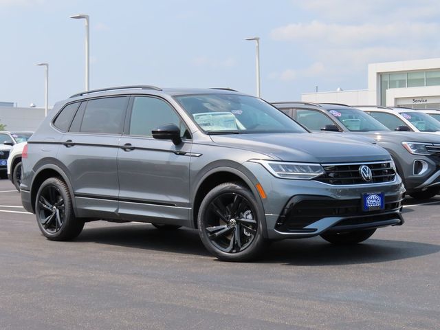 2024 Volkswagen Tiguan SE R-Line Black