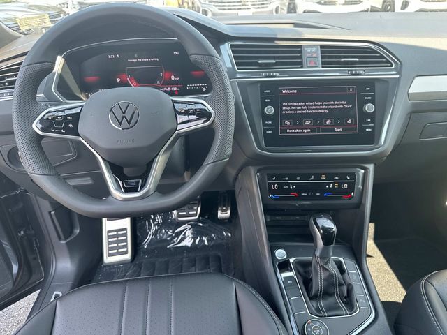 2024 Volkswagen Tiguan SE R-Line Black