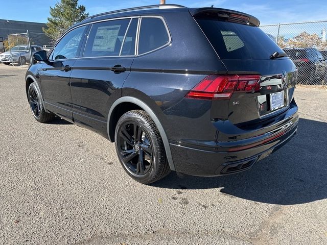 2024 Volkswagen Tiguan SE R-Line Black