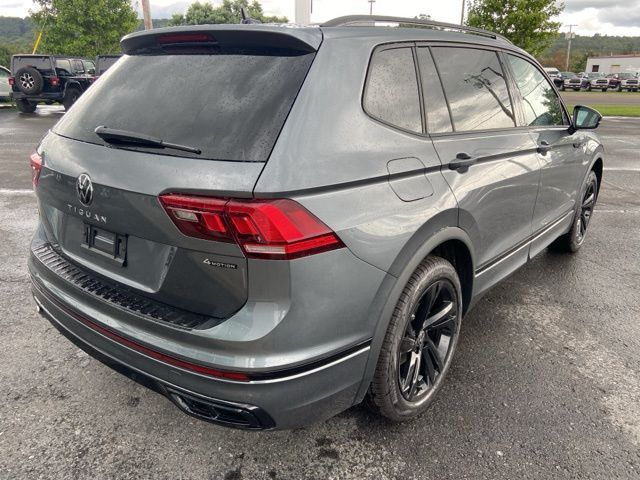 2024 Volkswagen Tiguan SE R-Line Black