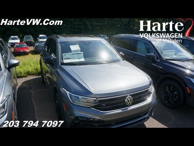 2024 Volkswagen Tiguan SE R-Line Black