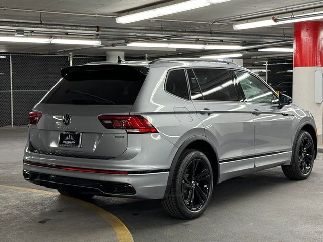 2024 Volkswagen Tiguan SE R-Line Black