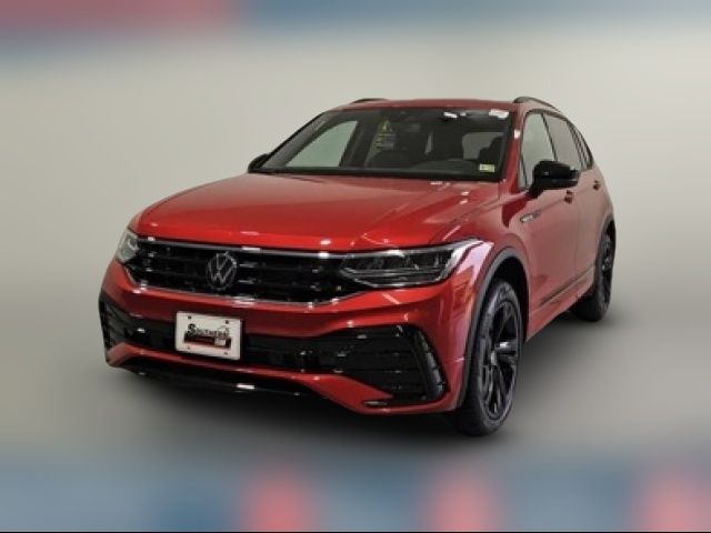 2024 Volkswagen Tiguan SE R-Line Black