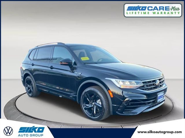 2024 Volkswagen Tiguan/Taos SE R-Line Black