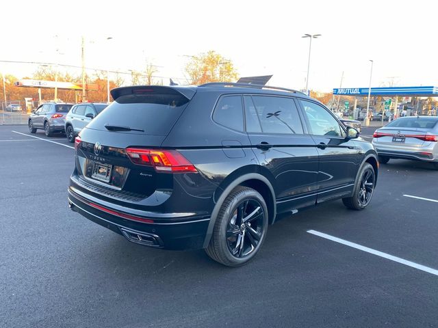 2024 Volkswagen Tiguan/Taos SE R-Line Black