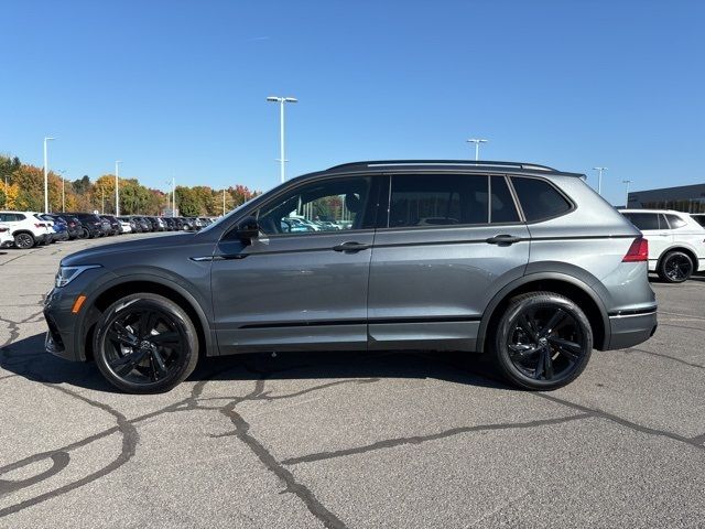 2024 Volkswagen Tiguan/Taos SE R-Line Black