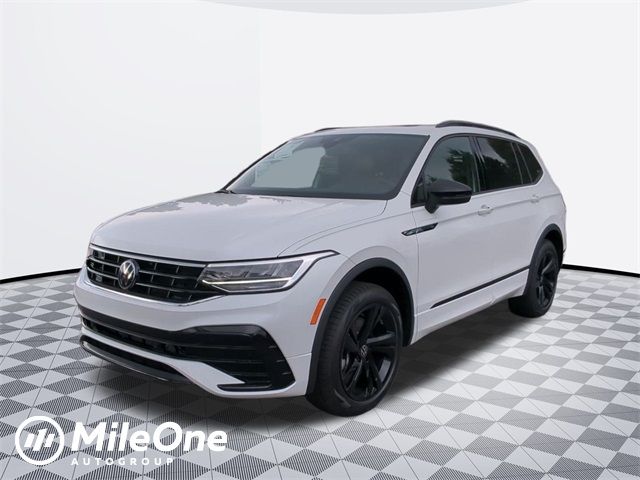 2024 Volkswagen Tiguan SE R-Line Black