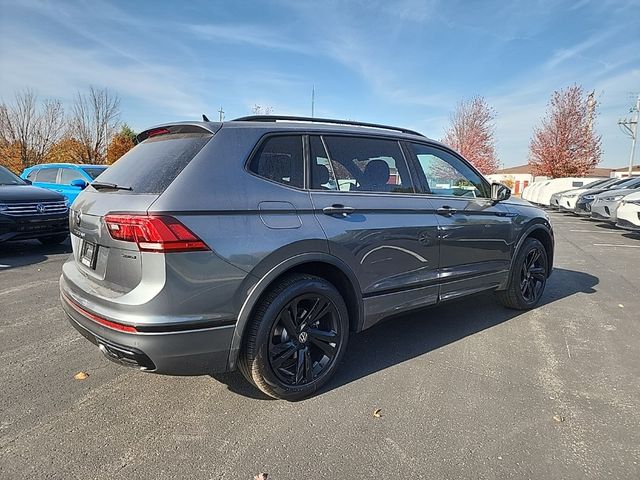 2024 Volkswagen Tiguan/Taos SE R-Line Black