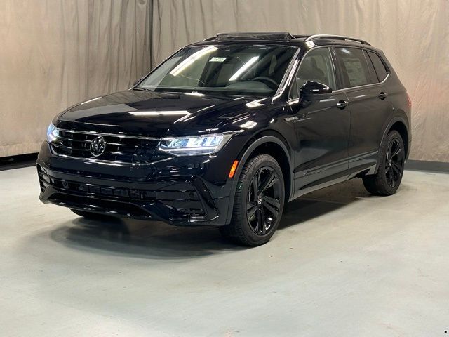 2024 Volkswagen Tiguan SE R-Line Black