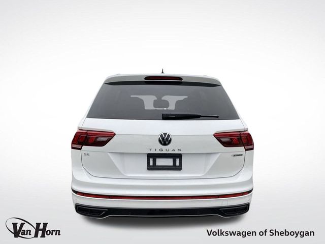 2024 Volkswagen Tiguan SE R-Line Black