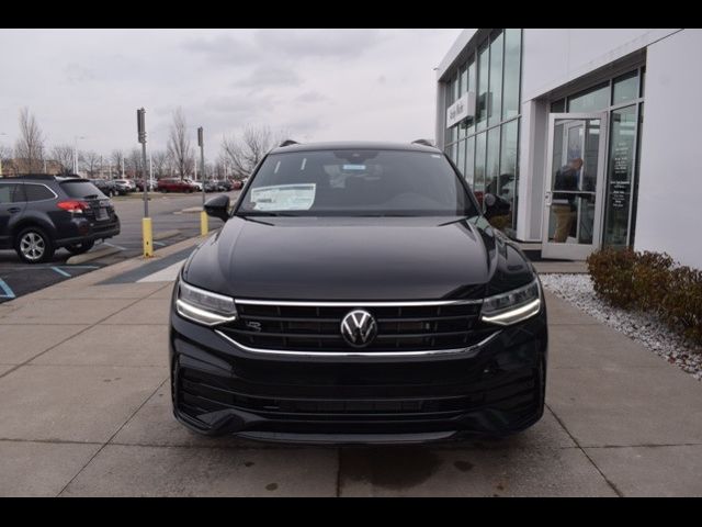 2024 Volkswagen Tiguan SE R-Line Black