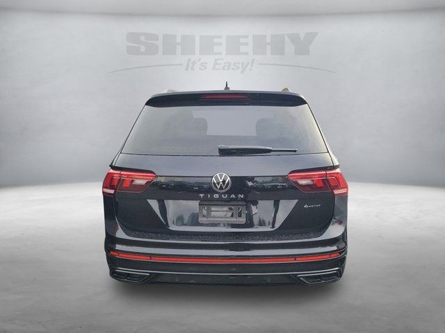 2024 Volkswagen Tiguan SE R-Line Black