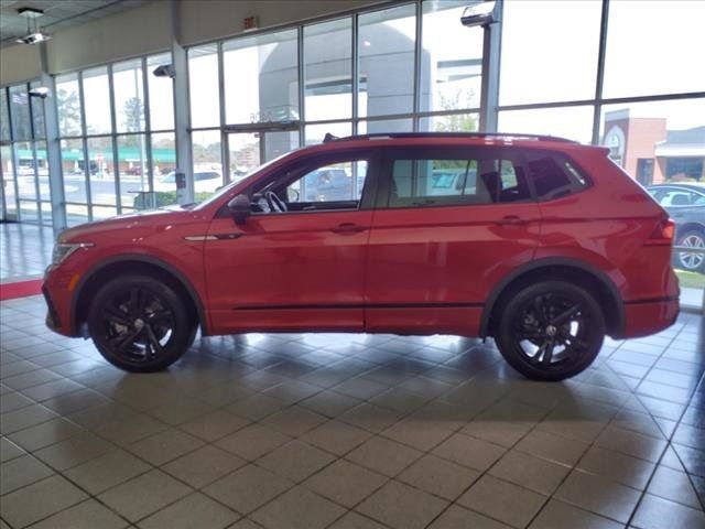 2024 Volkswagen Tiguan SE R-Line Black