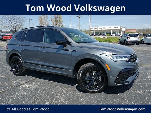 2024 Volkswagen Tiguan SE R-Line Black