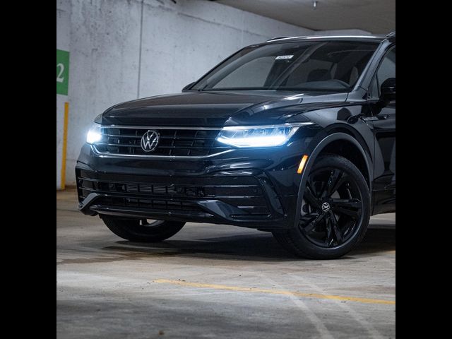 2024 Volkswagen Tiguan SE R-Line Black