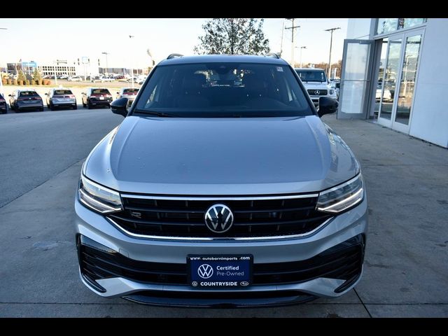 2024 Volkswagen Tiguan SE R-Line Black