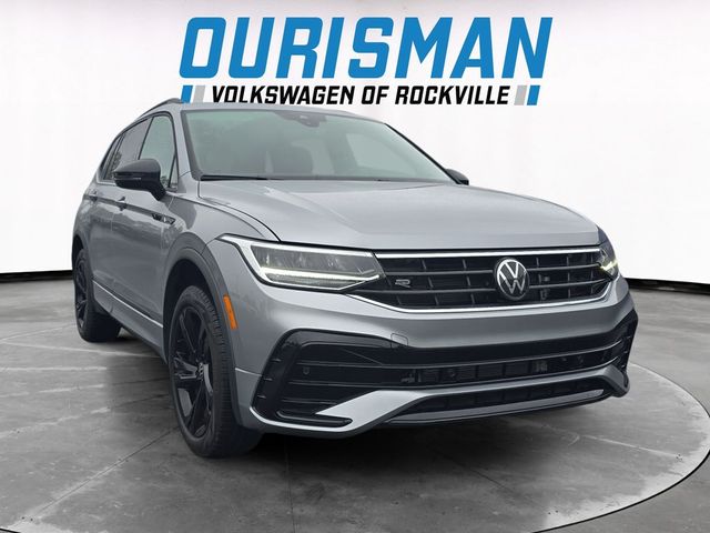 2024 Volkswagen Tiguan SE R-Line Black