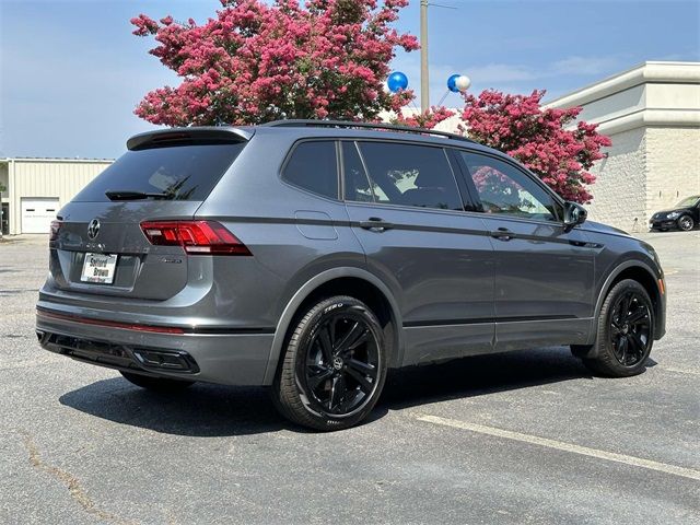 2024 Volkswagen Tiguan SE R-Line Black