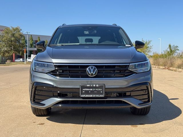 2024 Volkswagen Tiguan SE R-Line Black