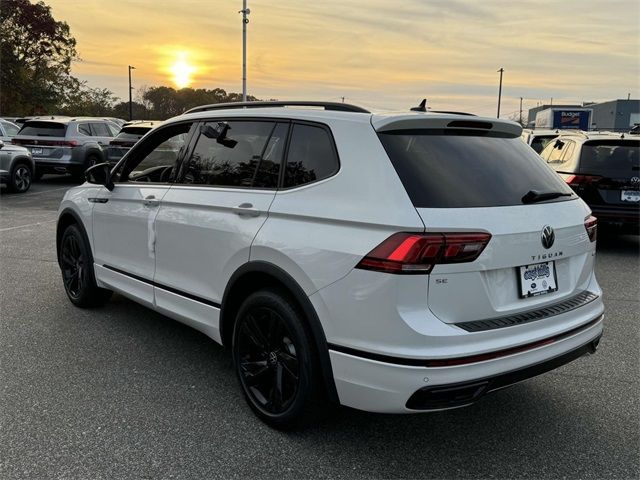 2024 Volkswagen Tiguan/Taos SE R-Line Black