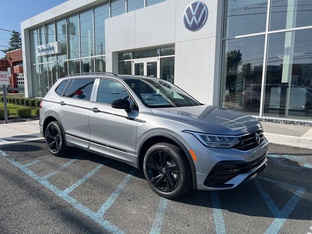 2024 Volkswagen Tiguan SE R-Line Black