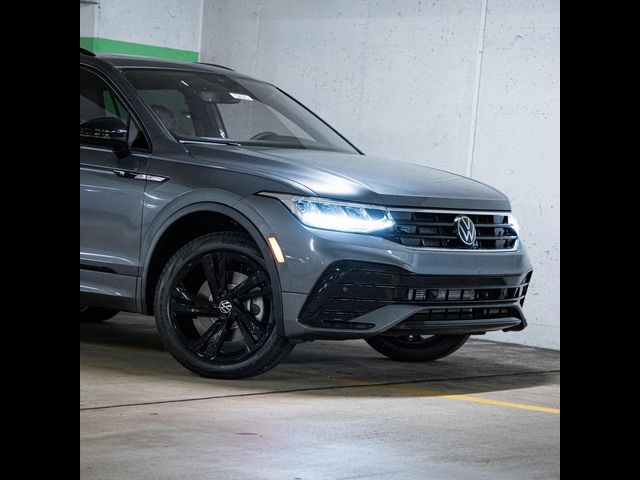 2024 Volkswagen Tiguan SE R-Line Black