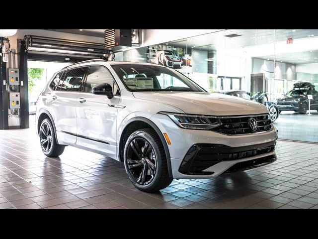 2024 Volkswagen Tiguan SE R-Line Black