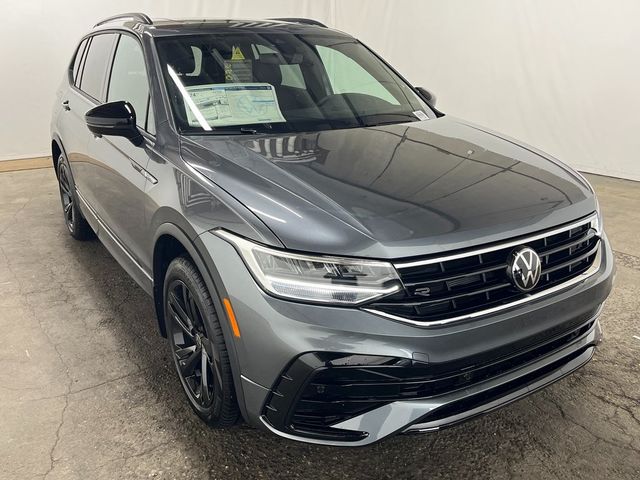 2024 Volkswagen Tiguan/Taos SE R-Line Black