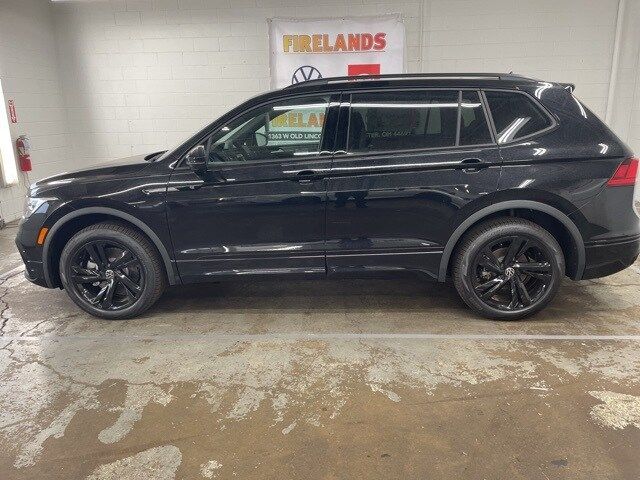 2024 Volkswagen Tiguan/Taos SE R-Line Black