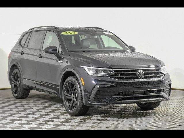 2024 Volkswagen Tiguan/Taos SE R-Line Black