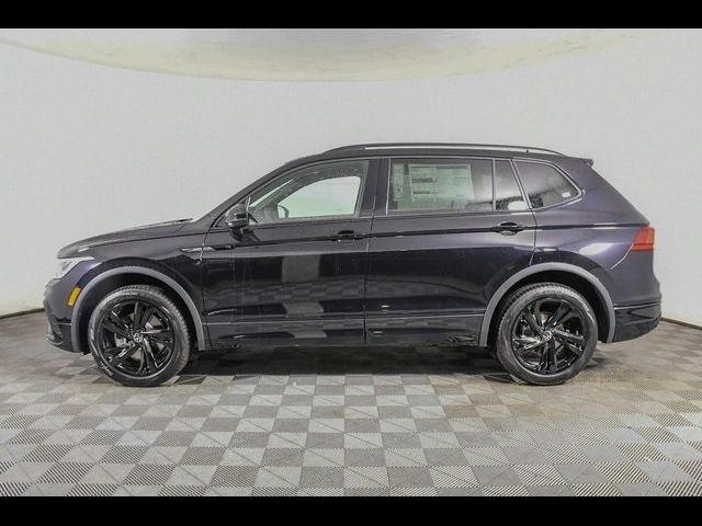 2024 Volkswagen Tiguan/Taos SE R-Line Black