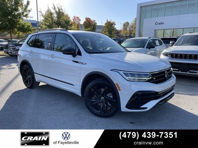 2024 Volkswagen Tiguan SE R-Line Black