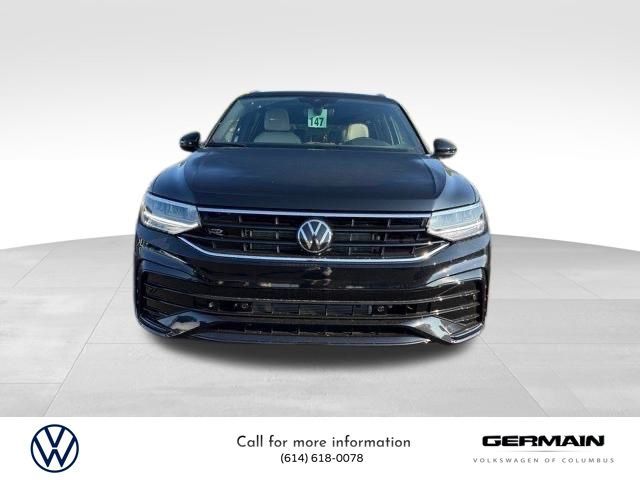 2024 Volkswagen Tiguan SE R-Line Black