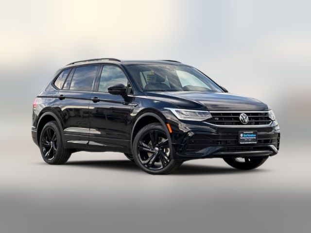 2024 Volkswagen Tiguan SE R-Line Black