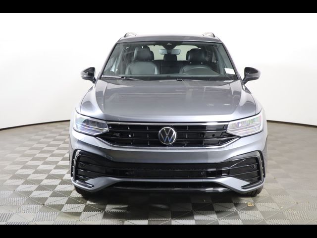 2024 Volkswagen Tiguan/Taos SE R-Line Black