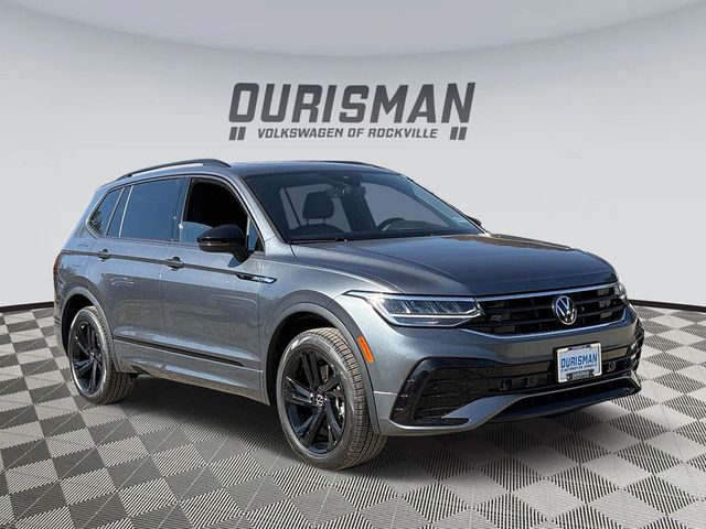 2024 Volkswagen Tiguan SE R-Line Black