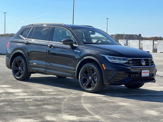 2024 Volkswagen Tiguan SE R-Line Black