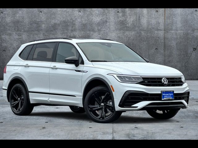 2024 Volkswagen Tiguan SE R-Line Black