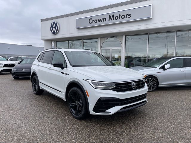 2024 Volkswagen Tiguan SE R-Line Black