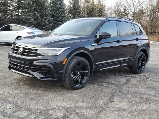 2024 Volkswagen Tiguan SE R-Line Black