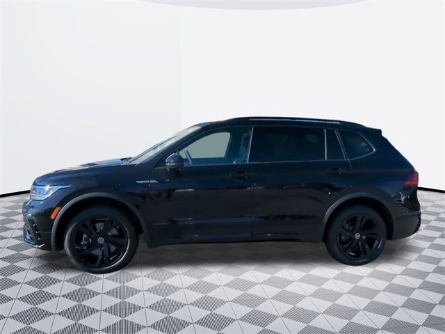 2024 Volkswagen Tiguan SE R-Line Black