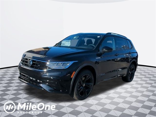 2024 Volkswagen Tiguan SE R-Line Black