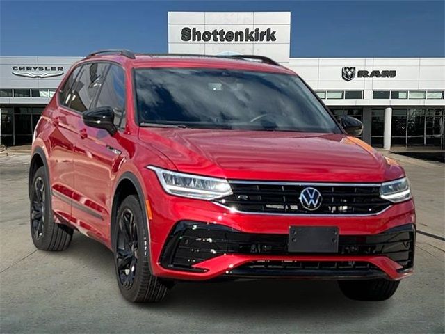 2024 Volkswagen Tiguan SE R-Line Black