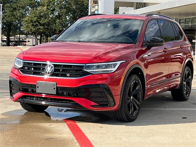 2024 Volkswagen Tiguan SE R-Line Black