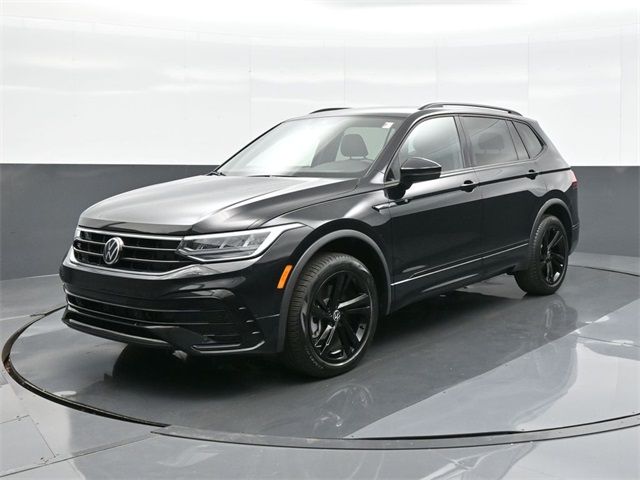 2024 Volkswagen Tiguan SE R-Line Black