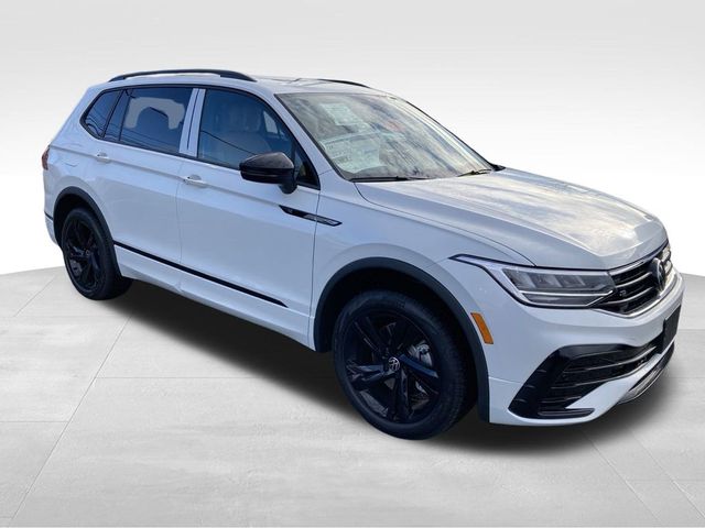 2024 Volkswagen Tiguan SE R-Line Black